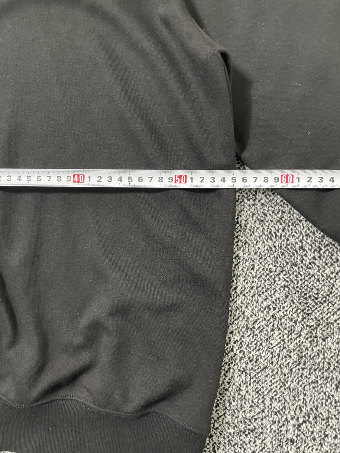 빈티지9. 아크네스튜디오 페이스 패치 맨투맨 스웻셔츠 블랙 옐로우 상품이미지5