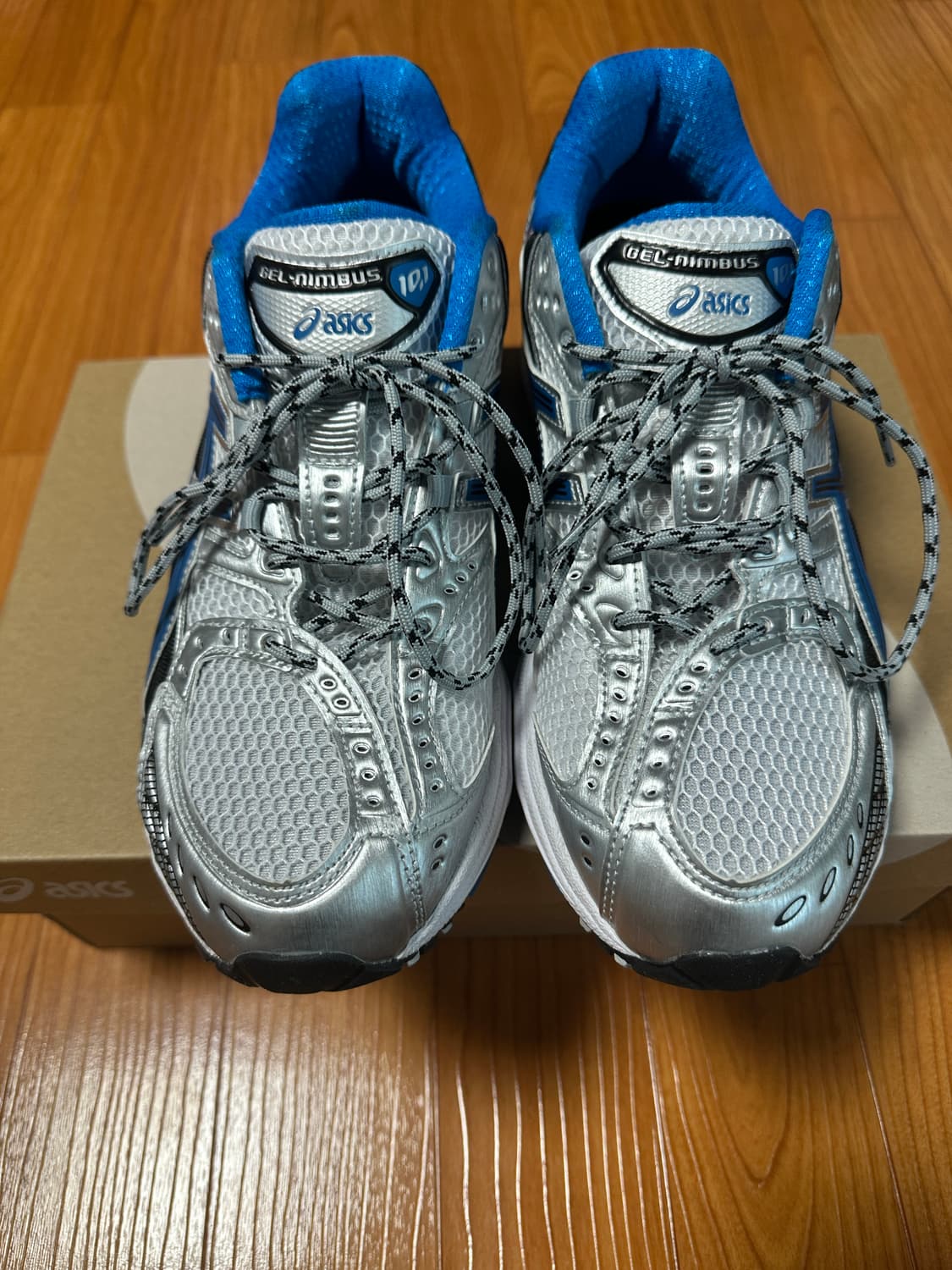 아식스 젤 님버스 10.1 블루 270사이즈 팝니다. 상품이미지1