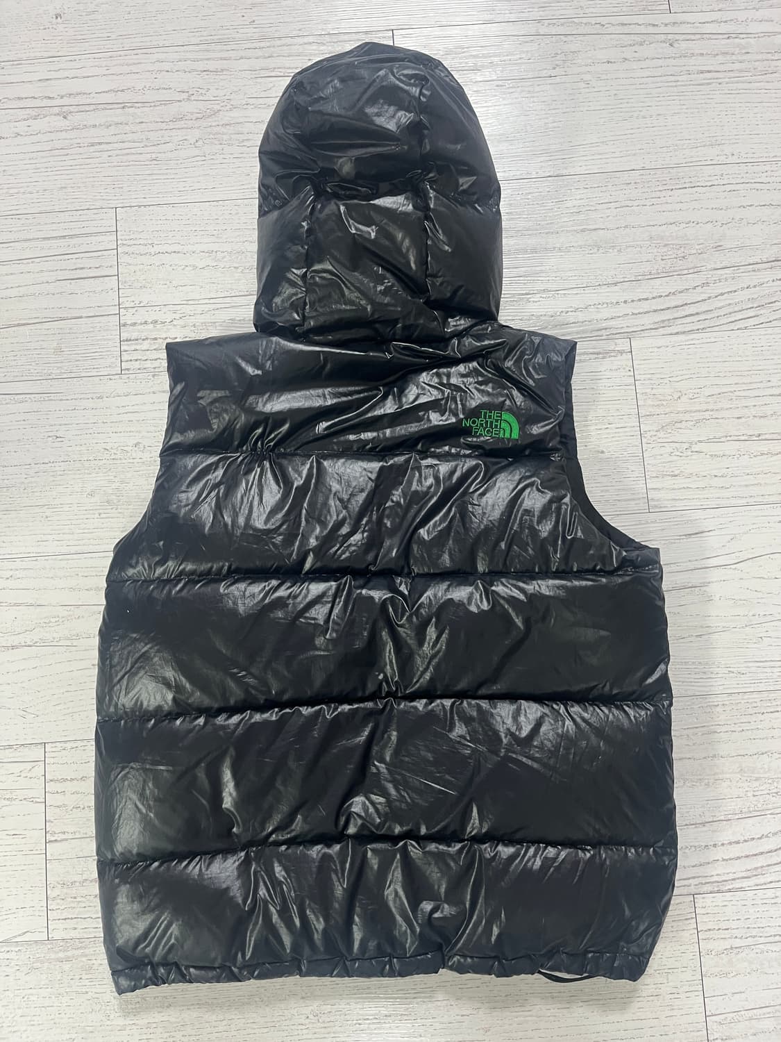 노스페이스 블랙 경량 패딩 조끼 상품이미지2