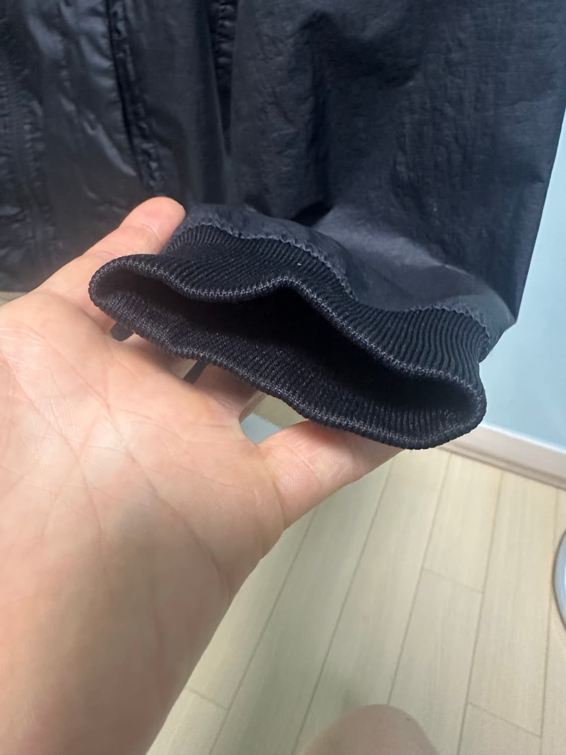 스톤아일랜드 23ss 멤브라나 블랙M 백화점판 새상품급 판매 상품이미지5