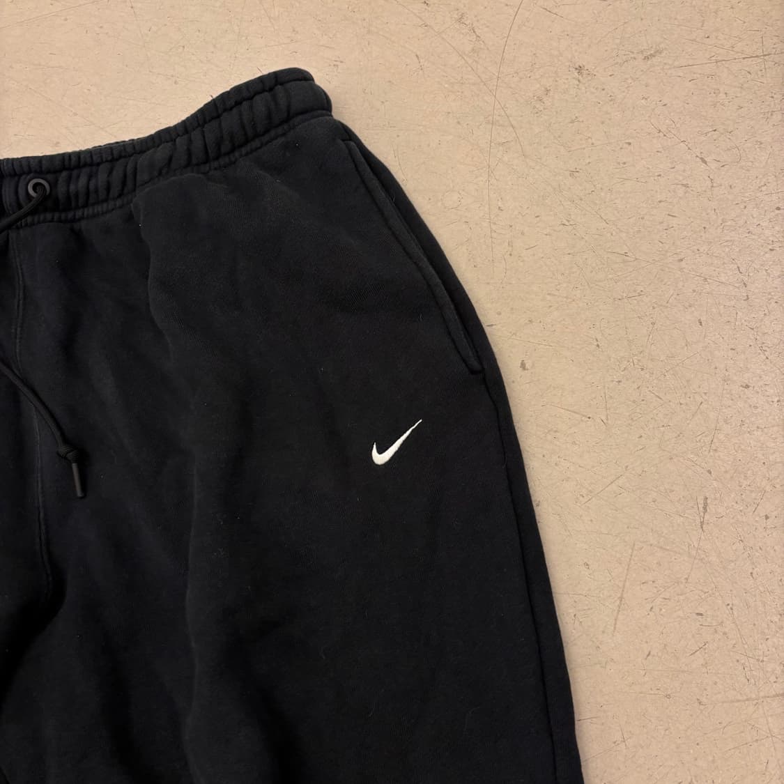 나이키 스우시 블랙 트레이닝 조거 팬츠 상품이미지2