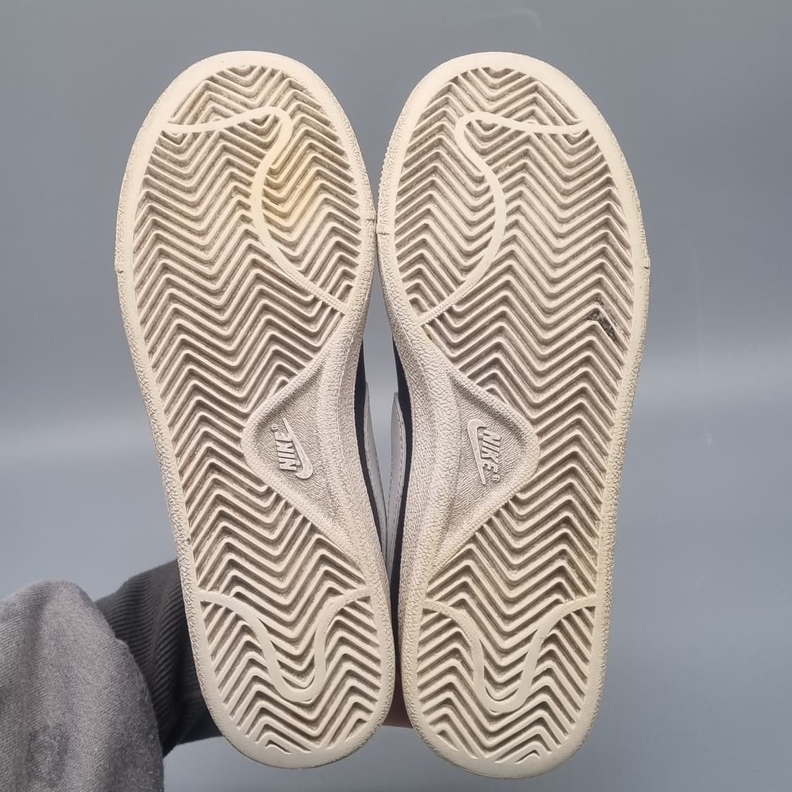 나이키 코트마제스틱 여성스니커즈 235 상품이미지3