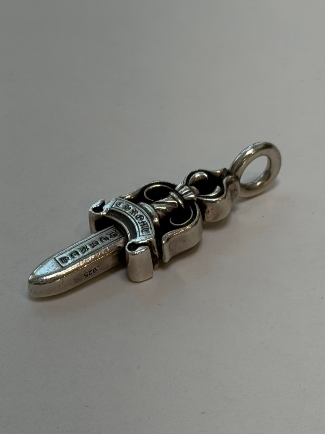 크롬하츠 더블대거 팬던트 상품이미지5