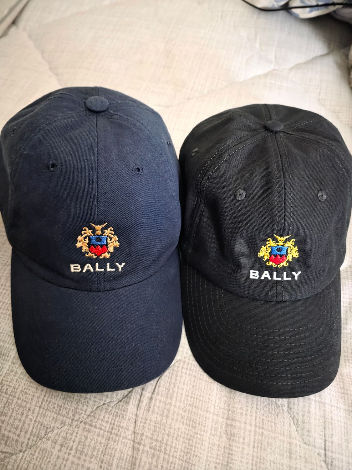 Bally 발리 볼캡 2개 (네이비, 블랙) 상품이미지1