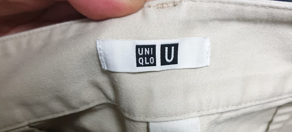 유니클로U 와이드 벨티드 버튼 치노팬츠 크림 (26) 상품이미지4