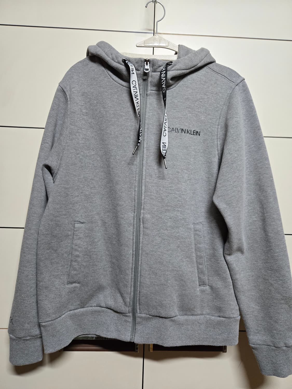 캘빈클라인 그레이 기모 후드집업 상품이미지2
