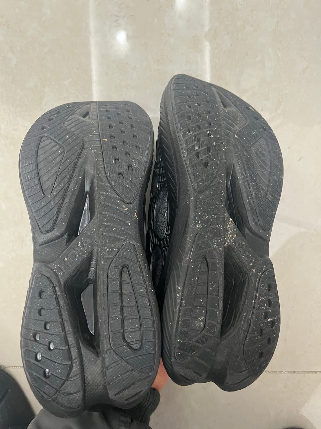 호카x케이지드 마하 uk9 상품이미지5