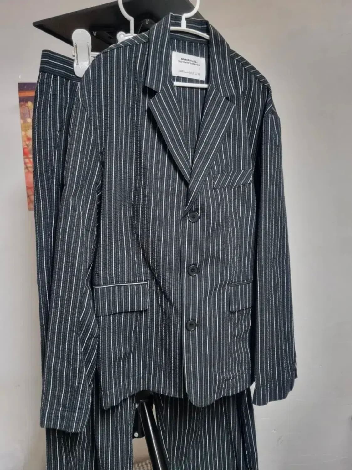 노매뉴얼 시어서커 자켓 + 와이드 팬츠 L 블랙 스트라이프 셋업 상품이미지1