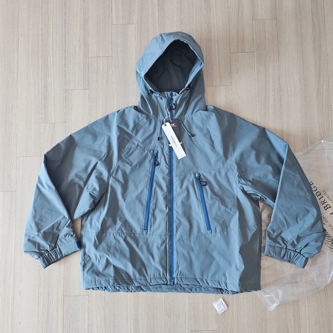 XL 105~110 새제품) 유니폼브릿지 파카 바람막이 점퍼 패딩 그레이 상품이미지2