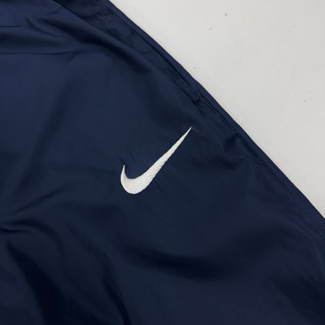 나이키 스우시 올드스쿨 와이드 바람막이 트랙팬츠 상품이미지3