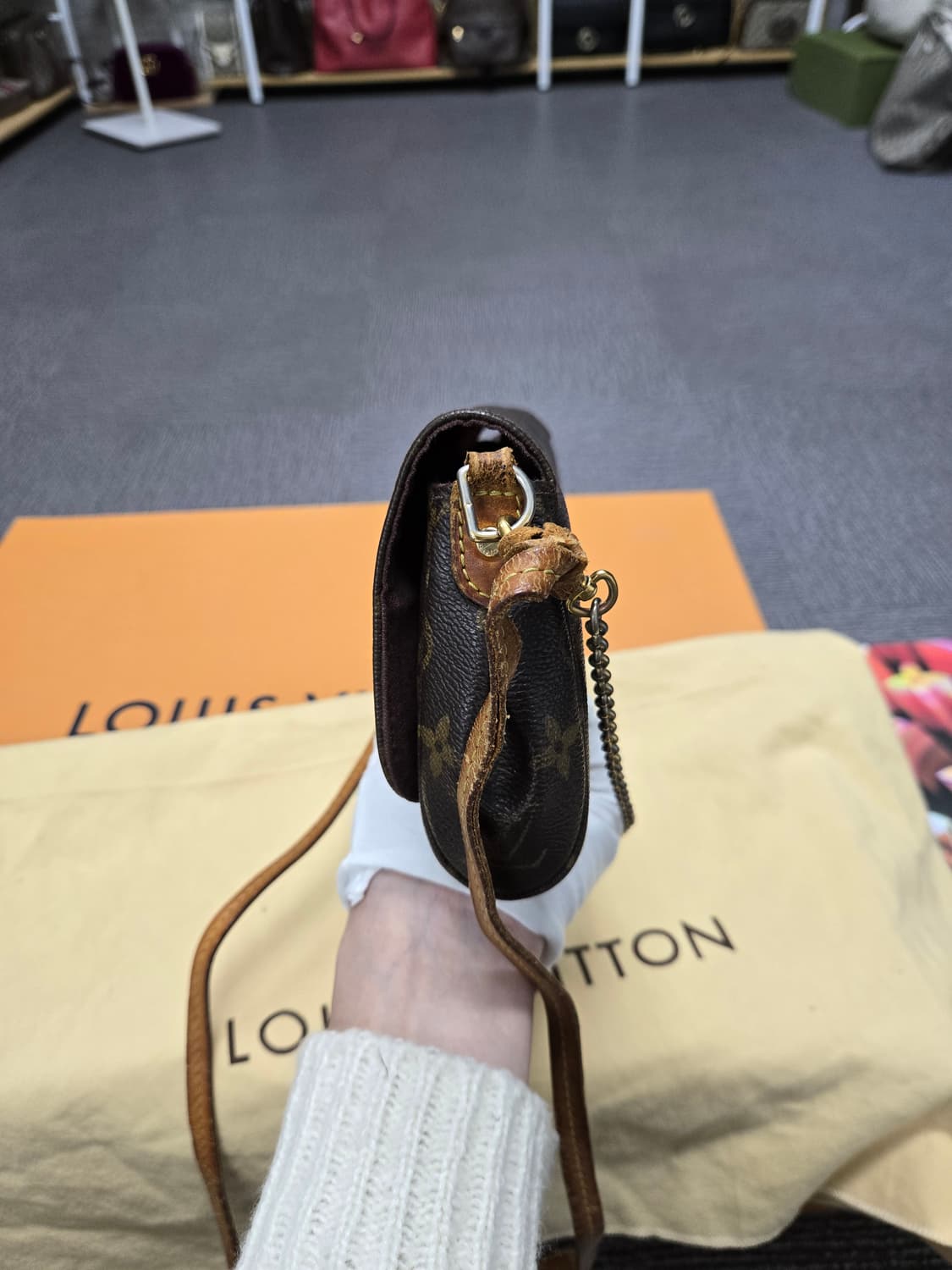 [특가][정품]루이비통 페이보릿 크로스백 상품이미지4