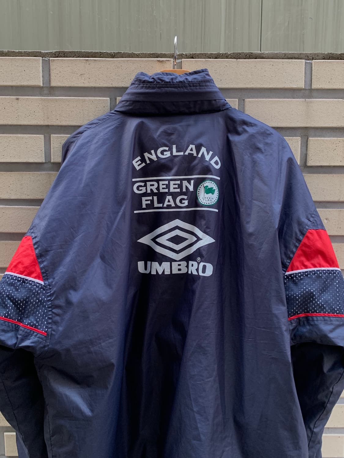 98/99 엄브로 잉글랜드 국가대표팀 벤치 파카 상품이미지6