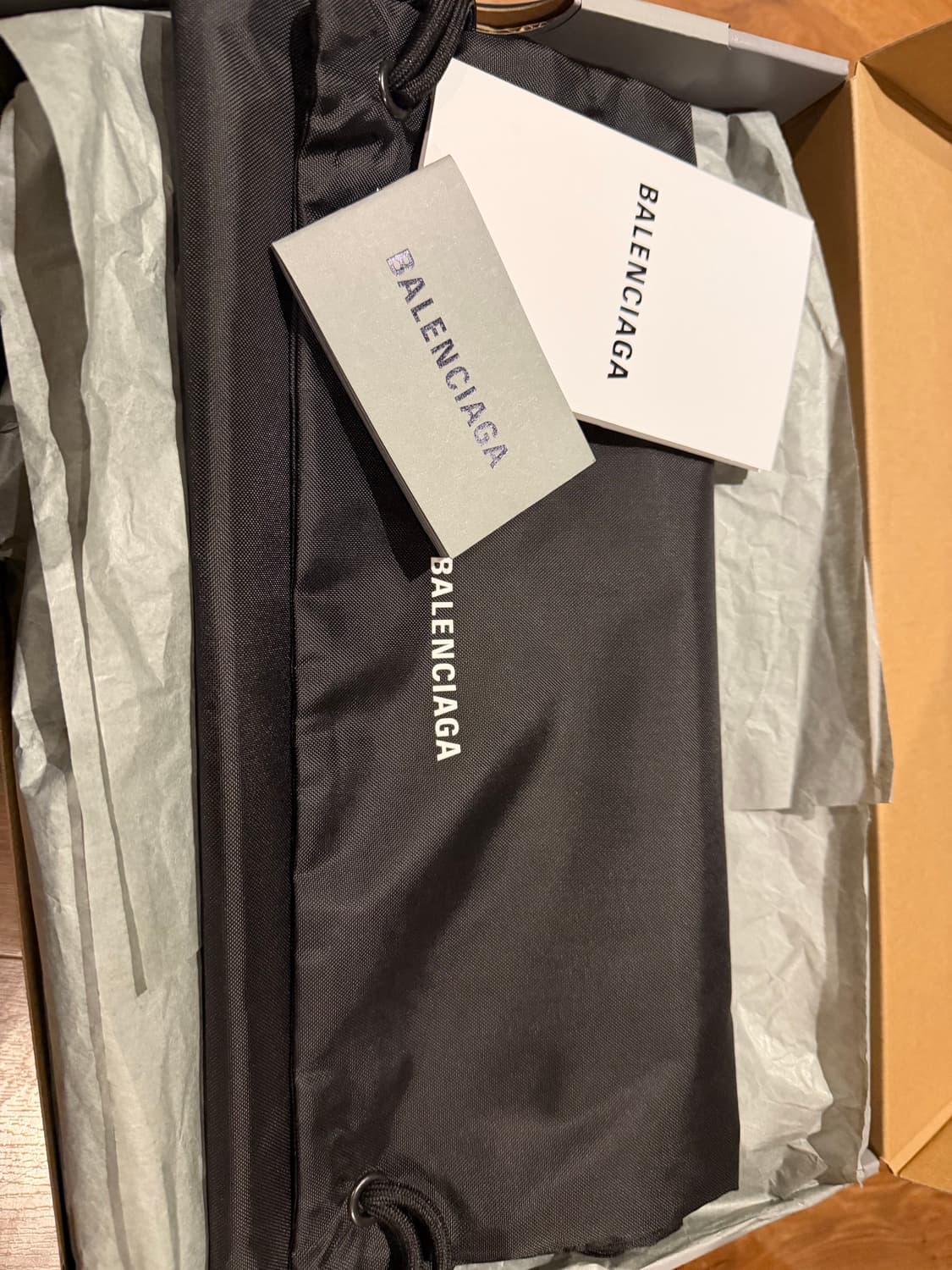 발렌시아가 서킷 40E 새상품 상품이미지2