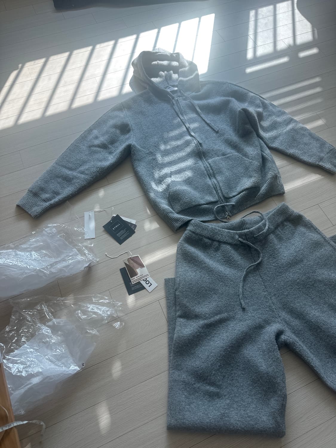 LOGAN 메종드 이태리 니트 후드집업 셋 M 상품이미지5