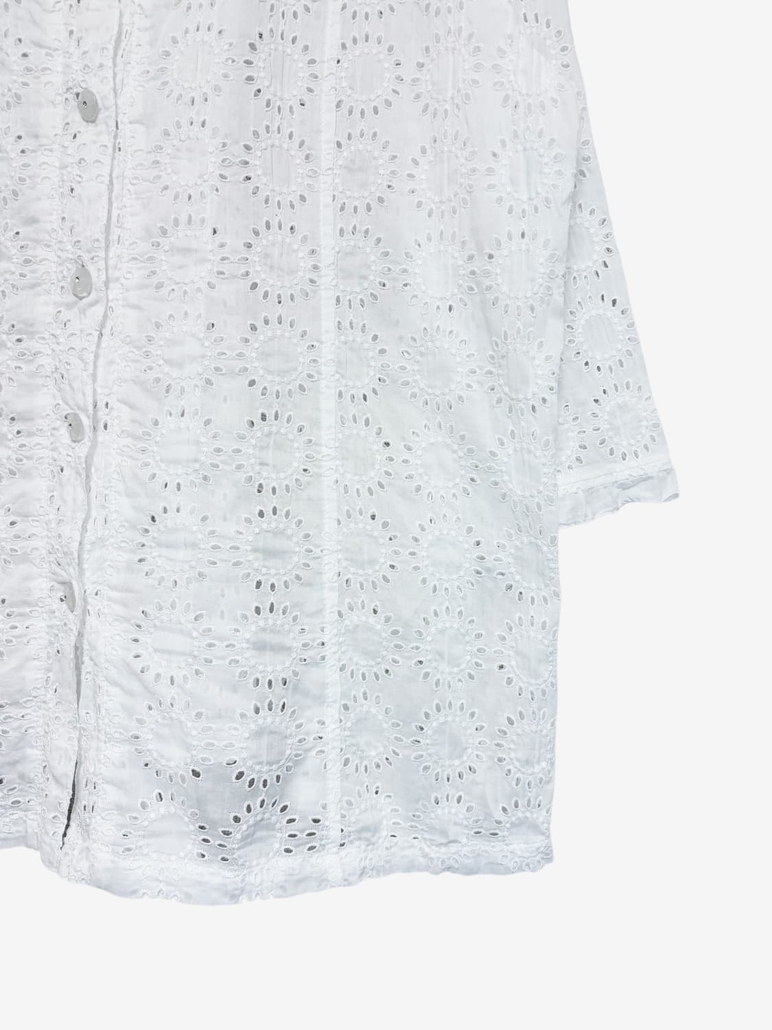 Punching Lace Shirt – White 상품이미지6