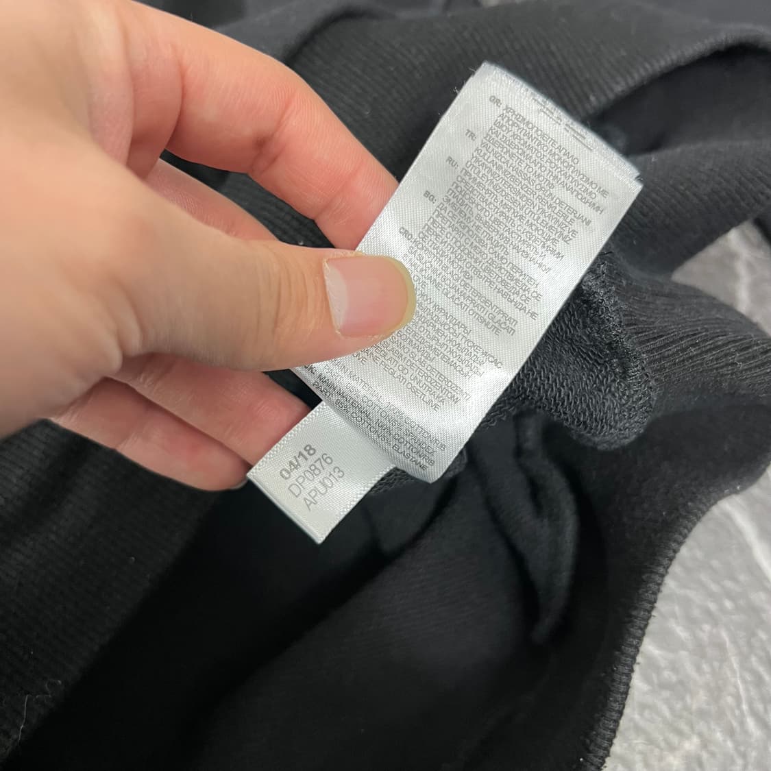 아디다스 x 고샤 루브친스키 오버사이즈 풋볼 맨투맨 상품이미지6