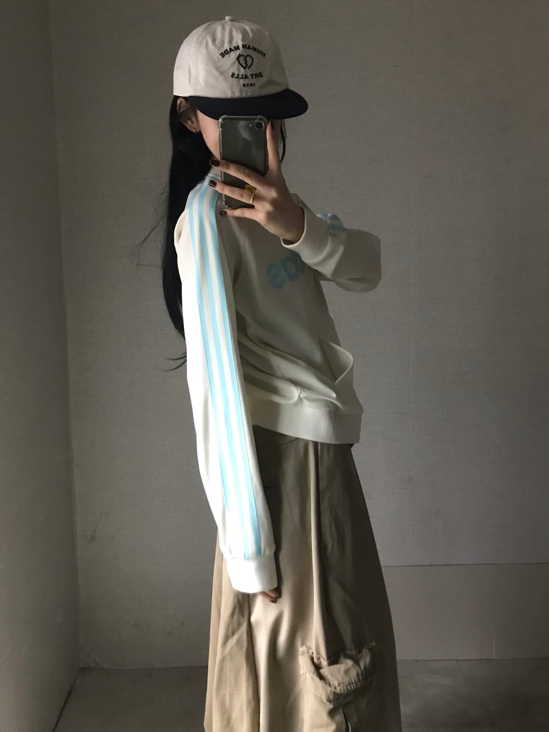 아디다스 크림 연하늘 빅로고 져지 상품이미지4