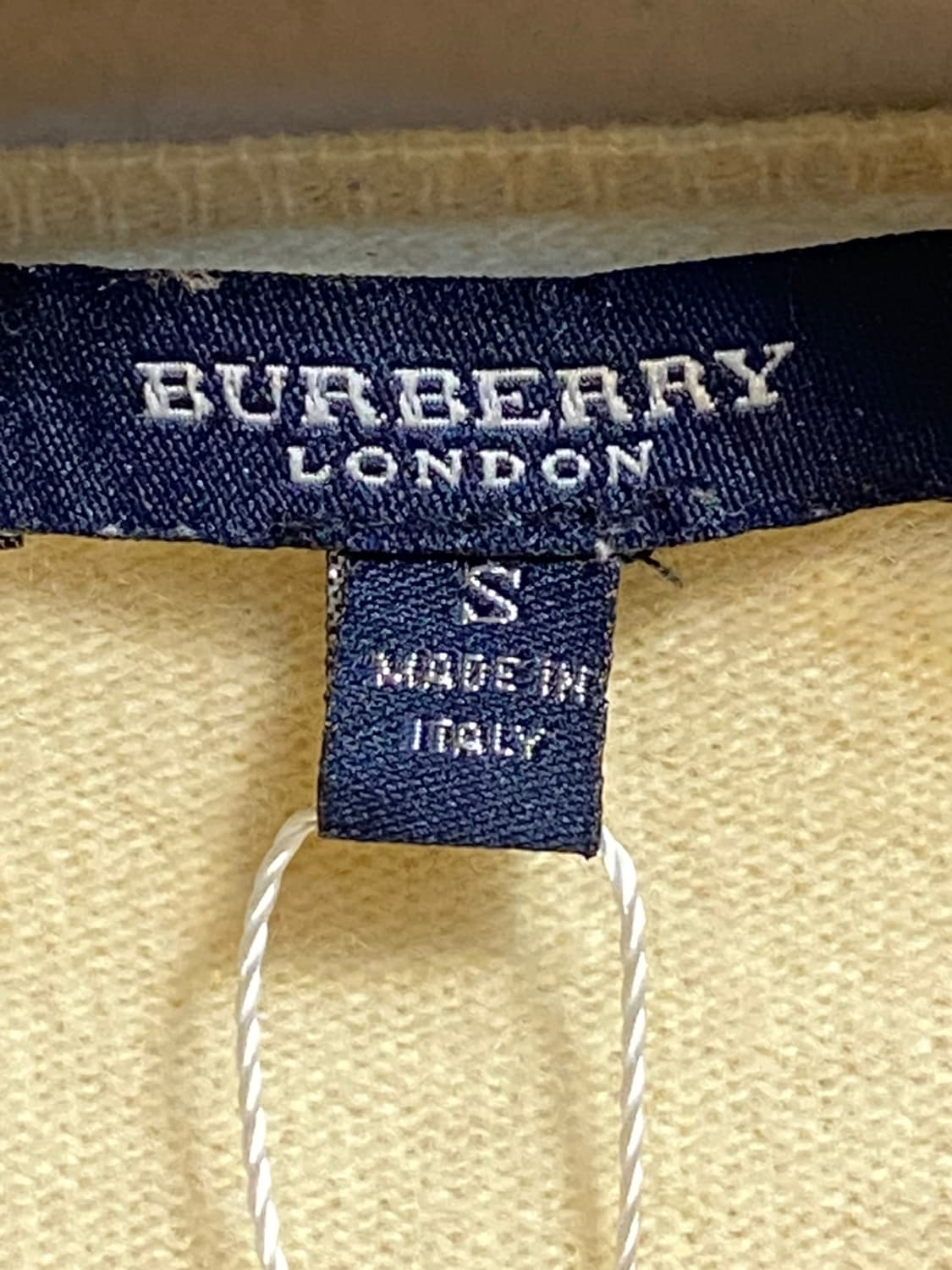 버버리 크림 체크 니트 가디건 상품이미지3