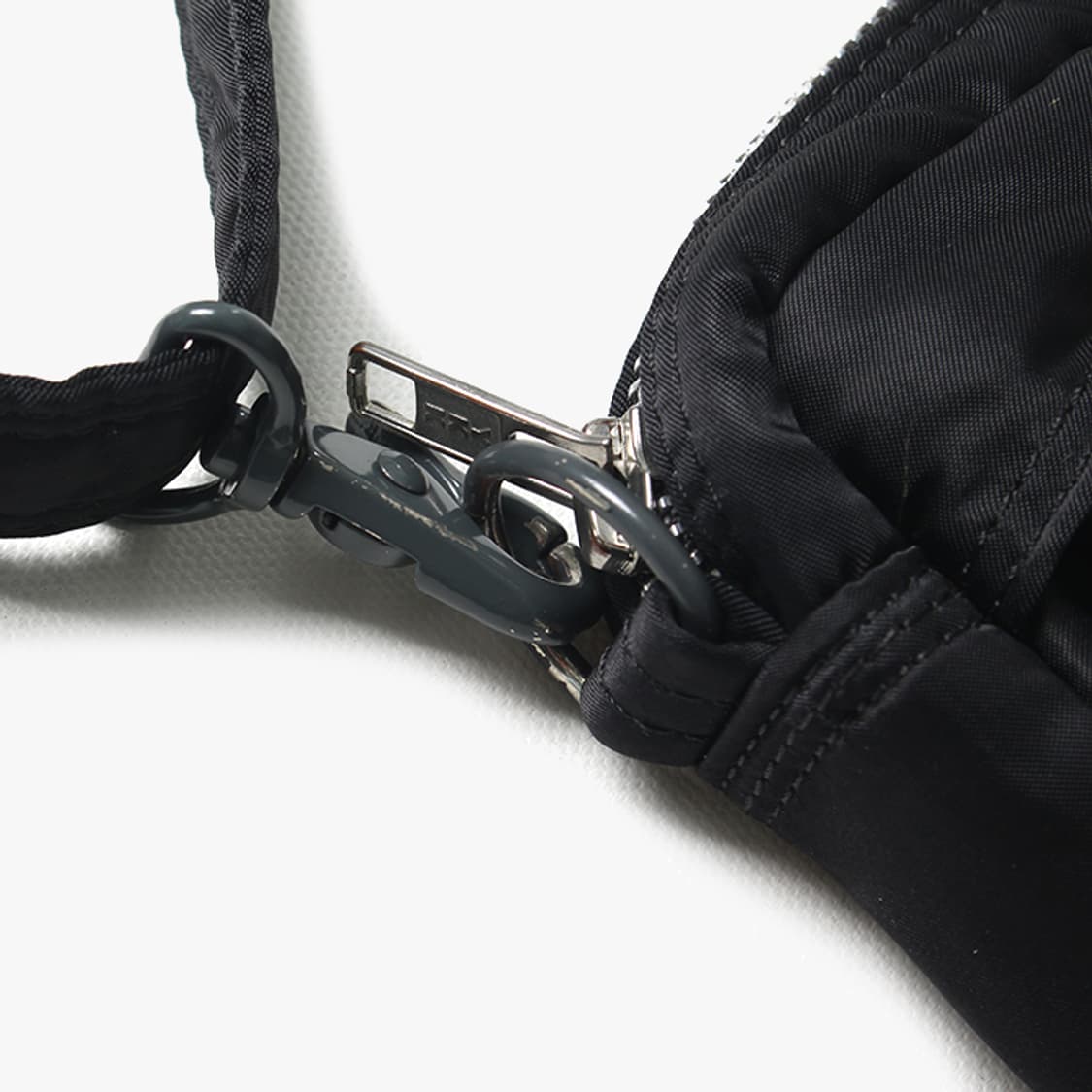  PORTER "Black Shoulder Bag" 상품이미지5