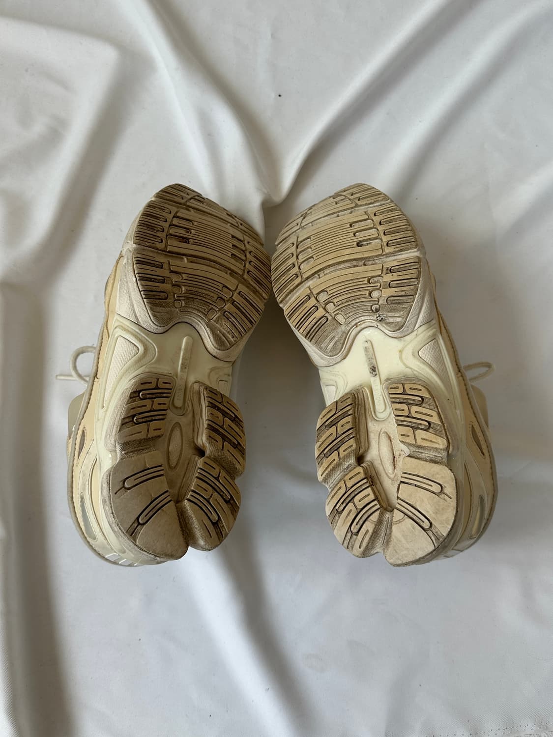 Adidas x Raf Simons Ozweego Bunny 상품이미지10