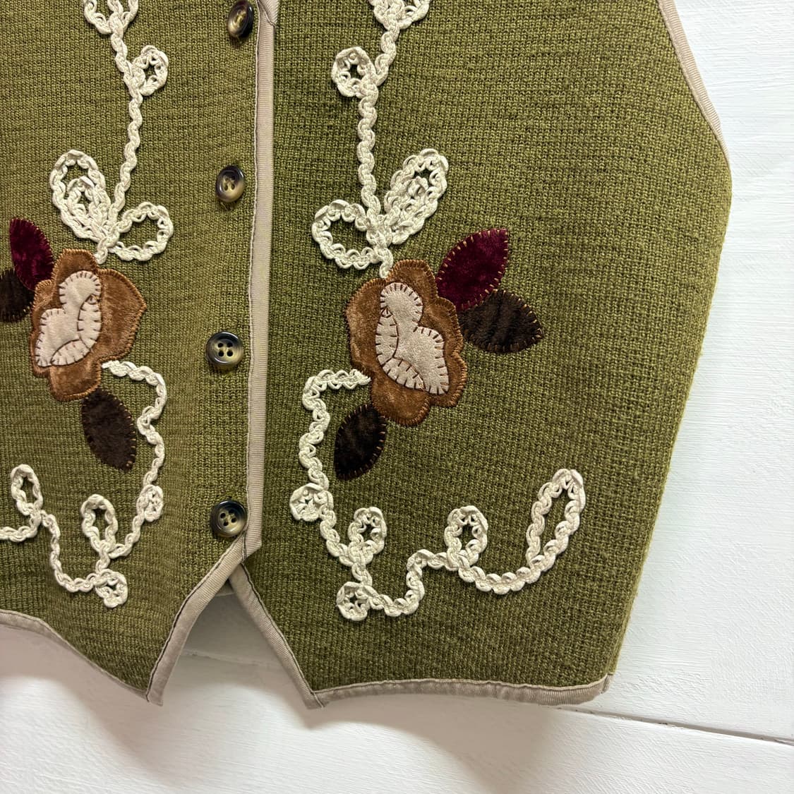 올리브 꽃 자수 클래식 울 니트 조끼 베스트 (JPN) 상품이미지2