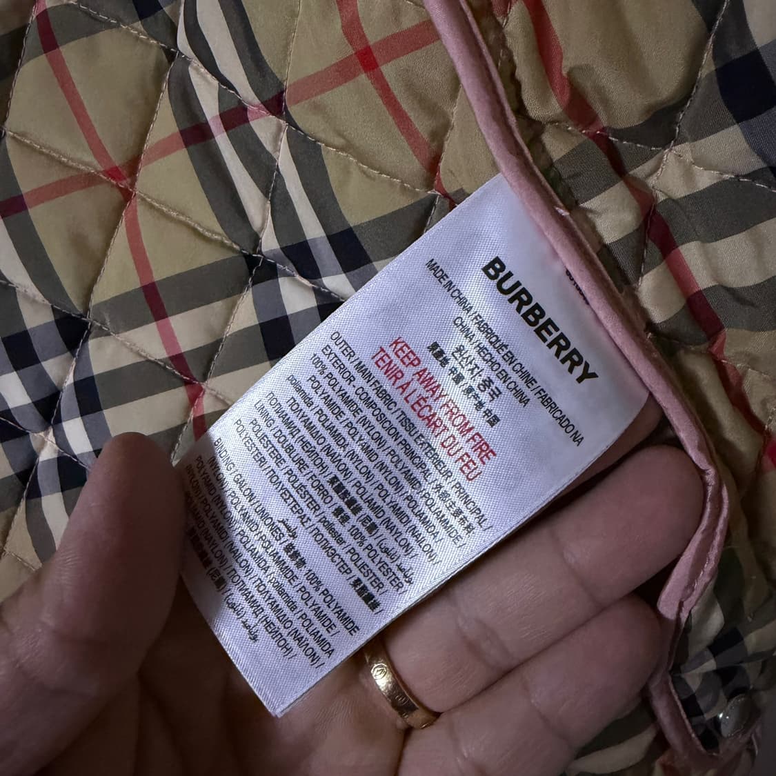 버버리 아동 여성 노바체크 퀄팅 자켓 (10Y, 140) 상품이미지6