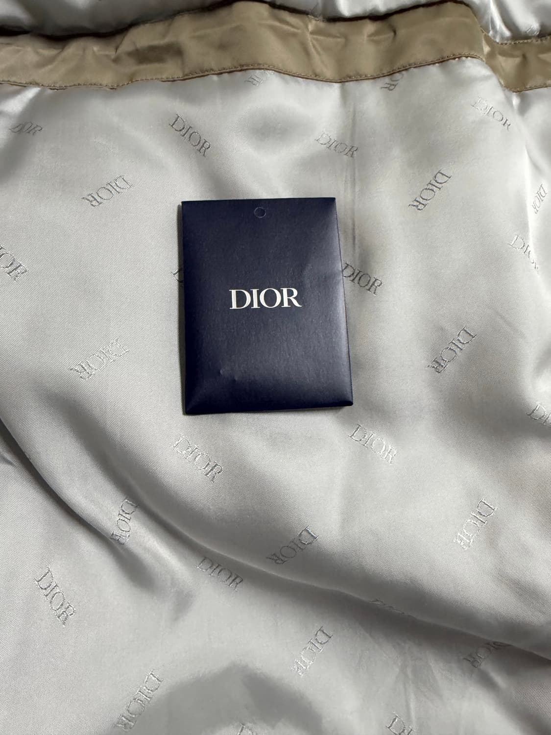디올(Dior) 1947 후드 파카 베이지 테크니컬 트윌 48 상품이미지5