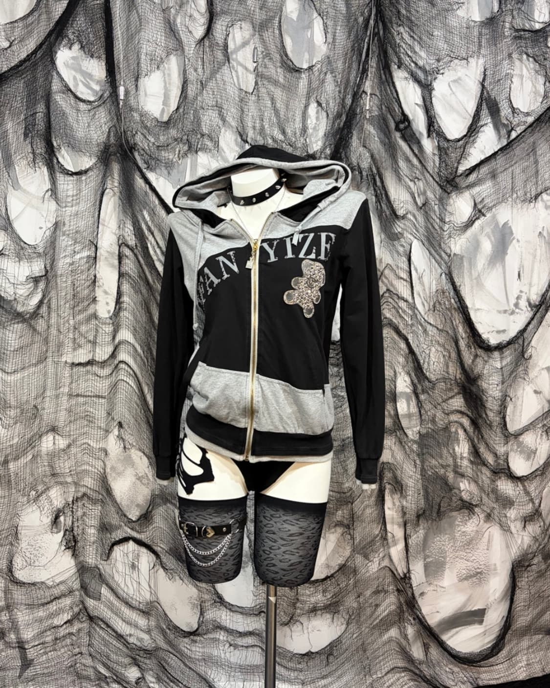 Y2K lettering cubic bear hoodie zip up 상품이미지2