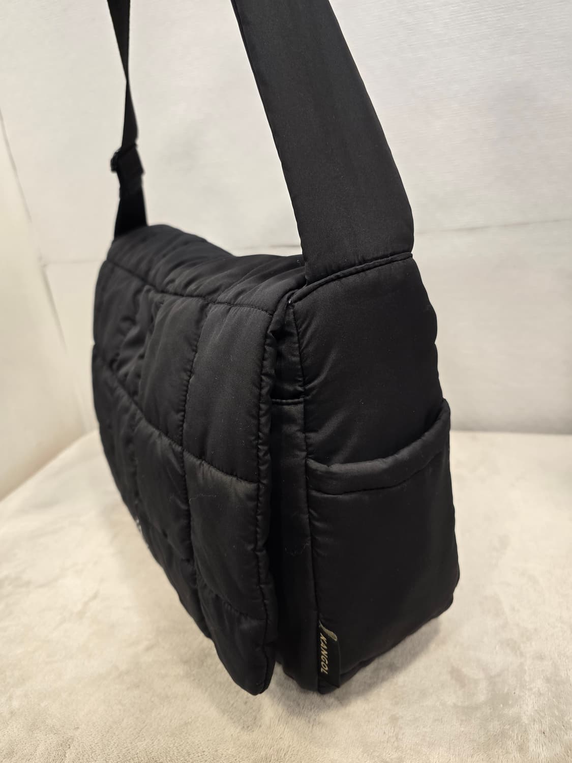 캉골 푸퍼 메신저백 L 블랙 상품이미지5