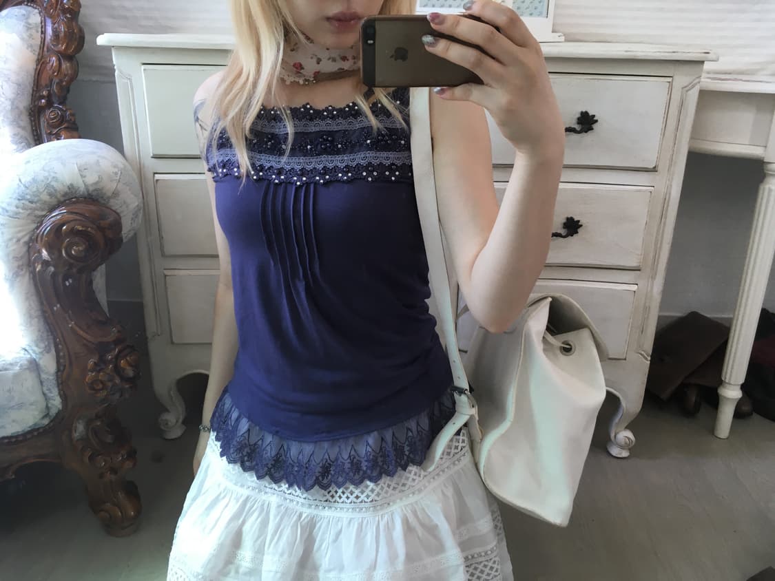 Axes femme 퍼플 레이스 비즈 슬리브리스 상품이미지2
