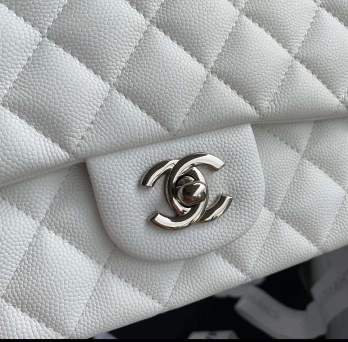 샤넬 클래식 플립백 화이트 캐비어 은장 상품이미지8