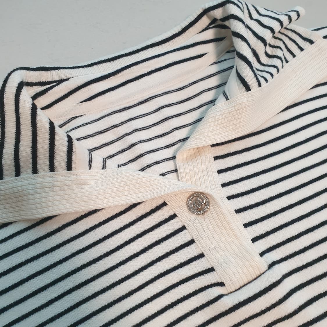 sjsj 스트라이프 카라 니트 긴팔 티셔츠 상품이미지3