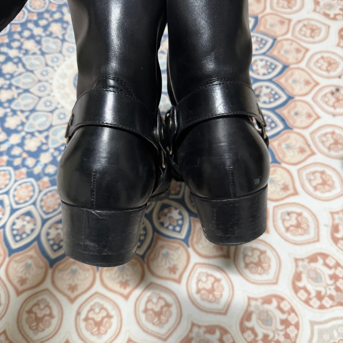 생로랑 체인하네스 부츠 상품이미지2