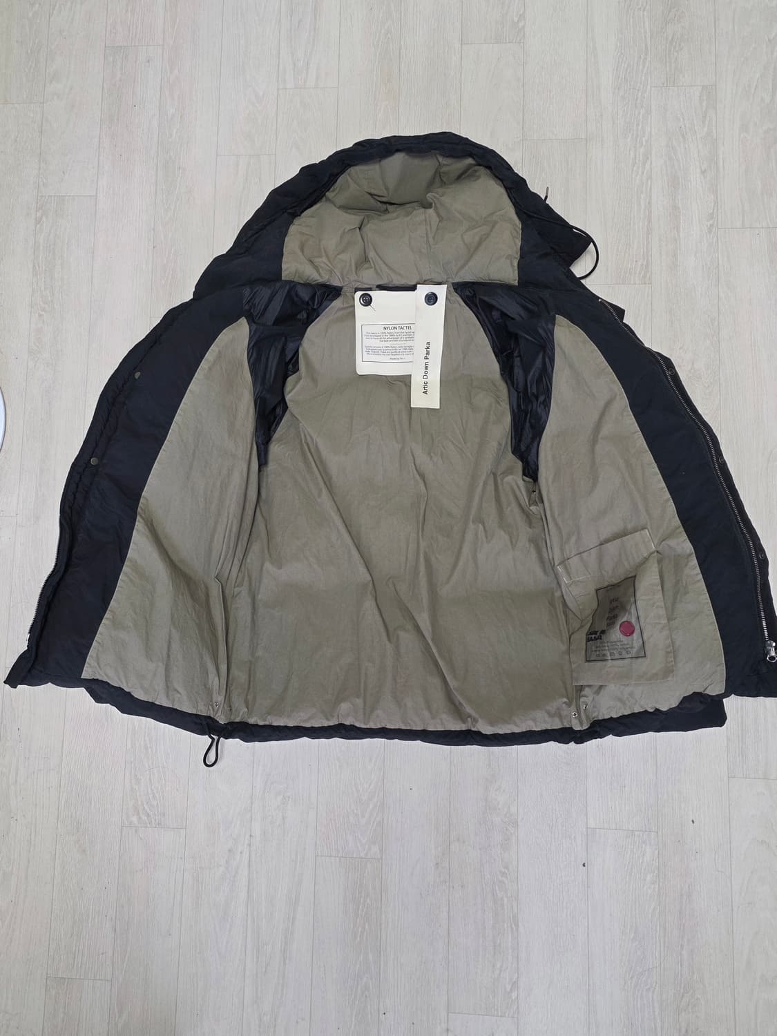 텐씨 Ten C 아틱 블랙 48 상품이미지3