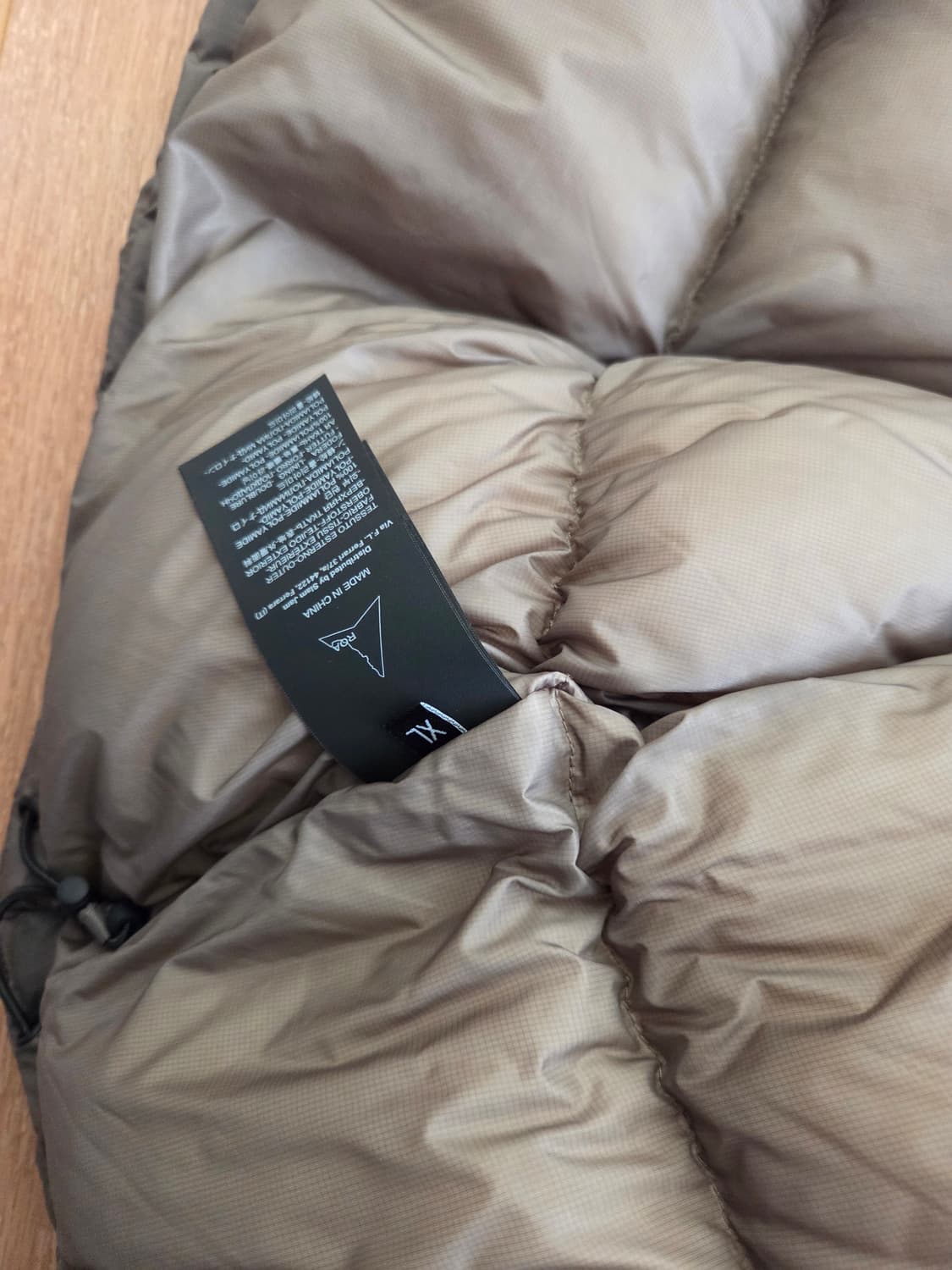 로아 24fw 스무스패딩 XL사이즈 상품이미지2