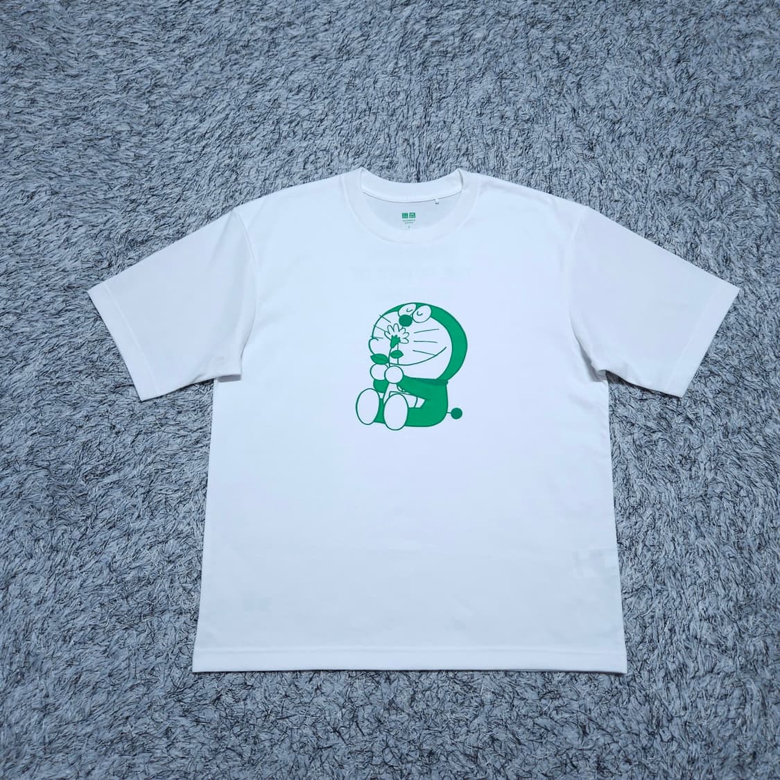 유니클로) S 공용 도라에몽 반팔티 / 왕눈이샵 상품이미지1
