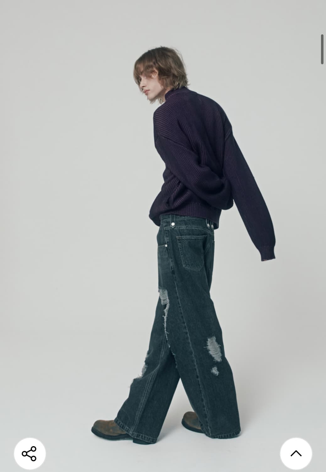 더바이닐하우스 VERTICAL PATTERN CARDIGAN 집업 가디건 상품이미지2