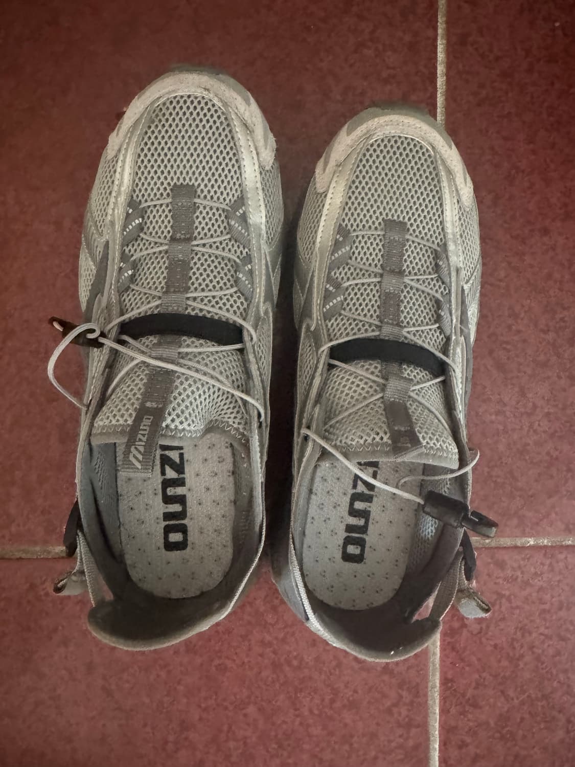 미즈노 레이서 트레일 SE 실버 그레이 260 상품이미지2