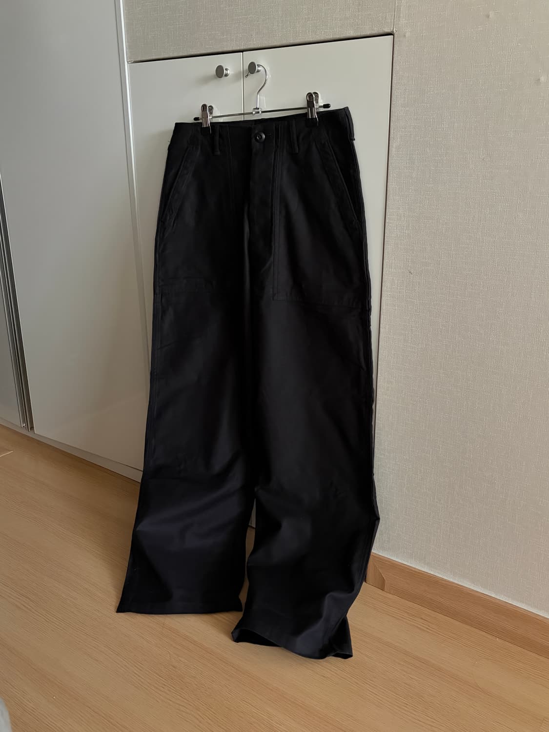 시오타 수빈코튼 백사틴 베이커팬츠 상품이미지7