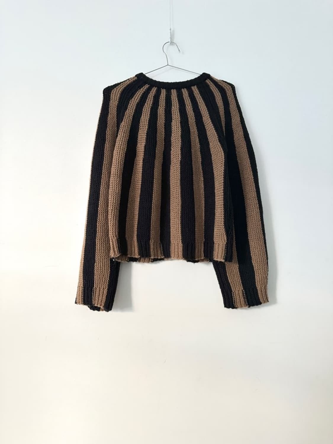 Stripe round cardigan / black & brown 상품이미지3