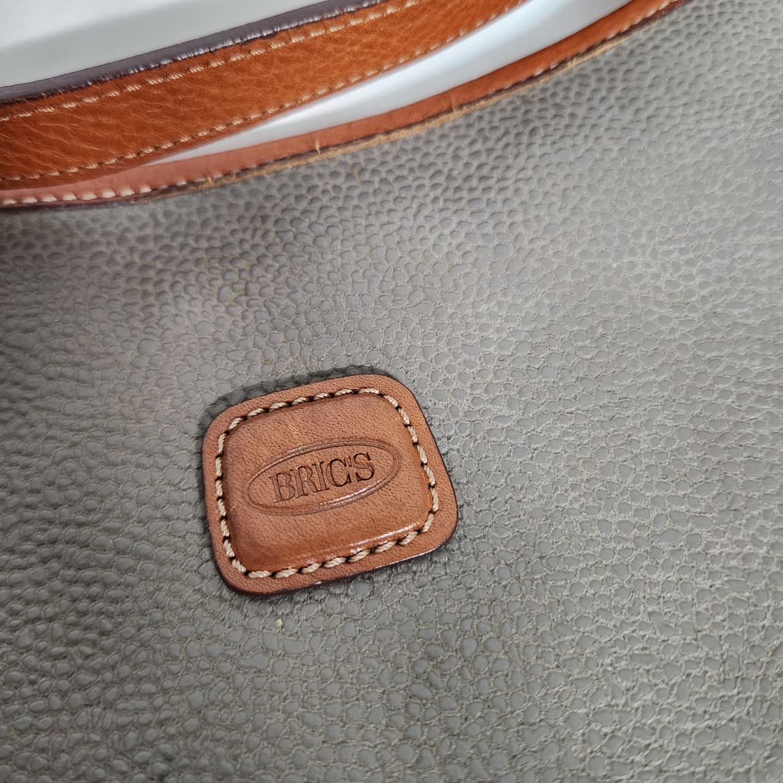 H813 브릭스 Brics 가죽 크로스백
 상품이미지2
