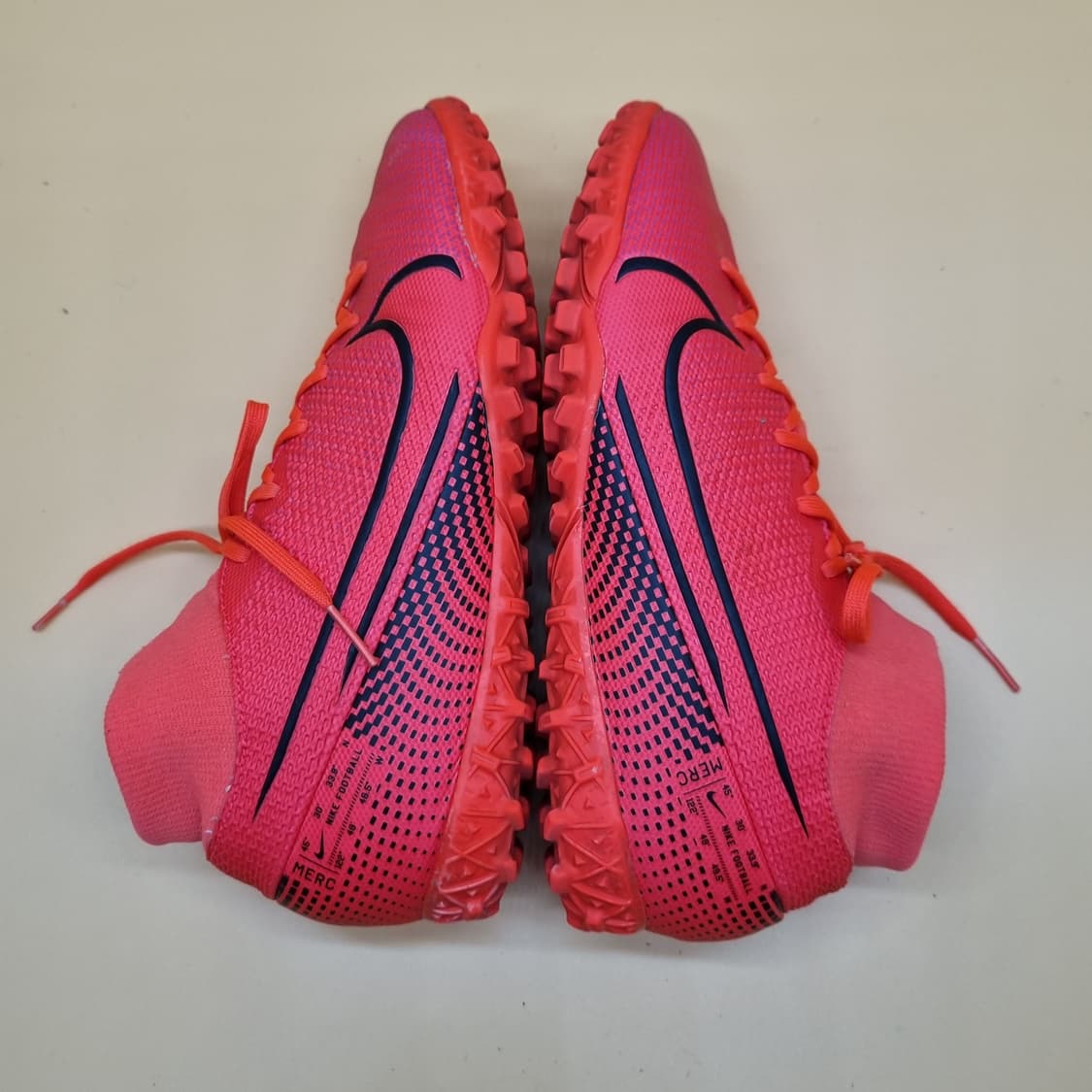 나이키 머큐리얼 슈퍼플라이7 풋살화245. 상품이미지5