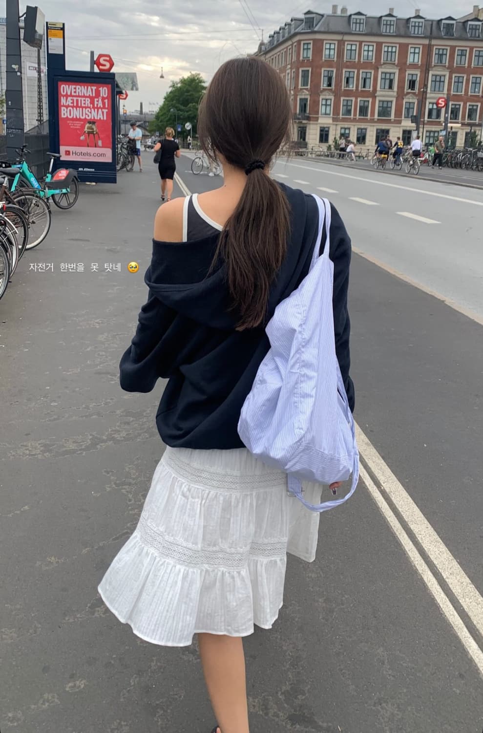 타낫 후드집업 네이비 택달린새상품 로고 포에토 리본빛 수린 온드민 상품이미지4