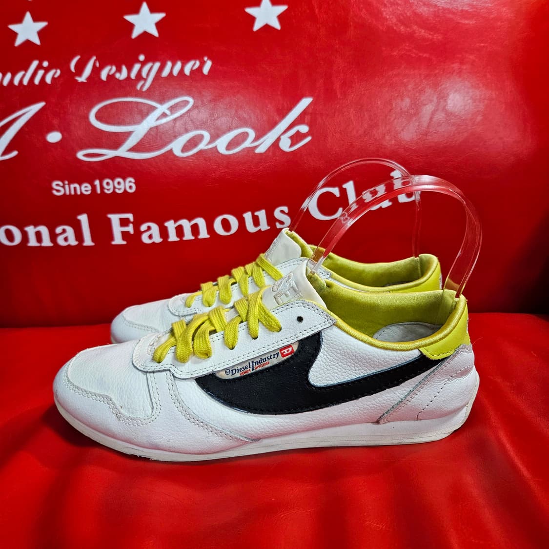 디젤(DIESEL) Y2k 셰클로 스니커즈 37size 상품이미지1