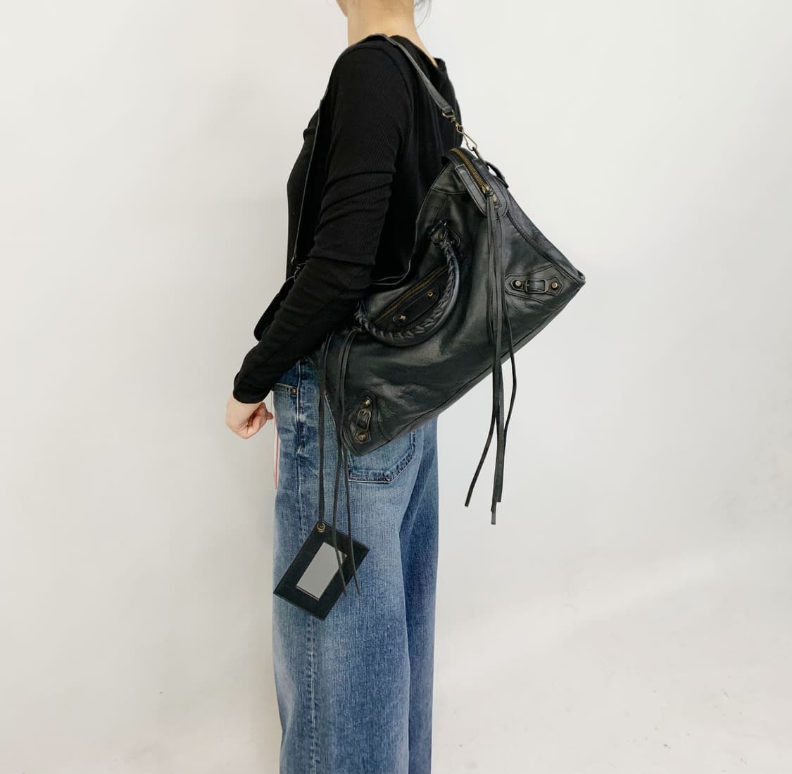 발렌시아가 모터백 상품이미지10