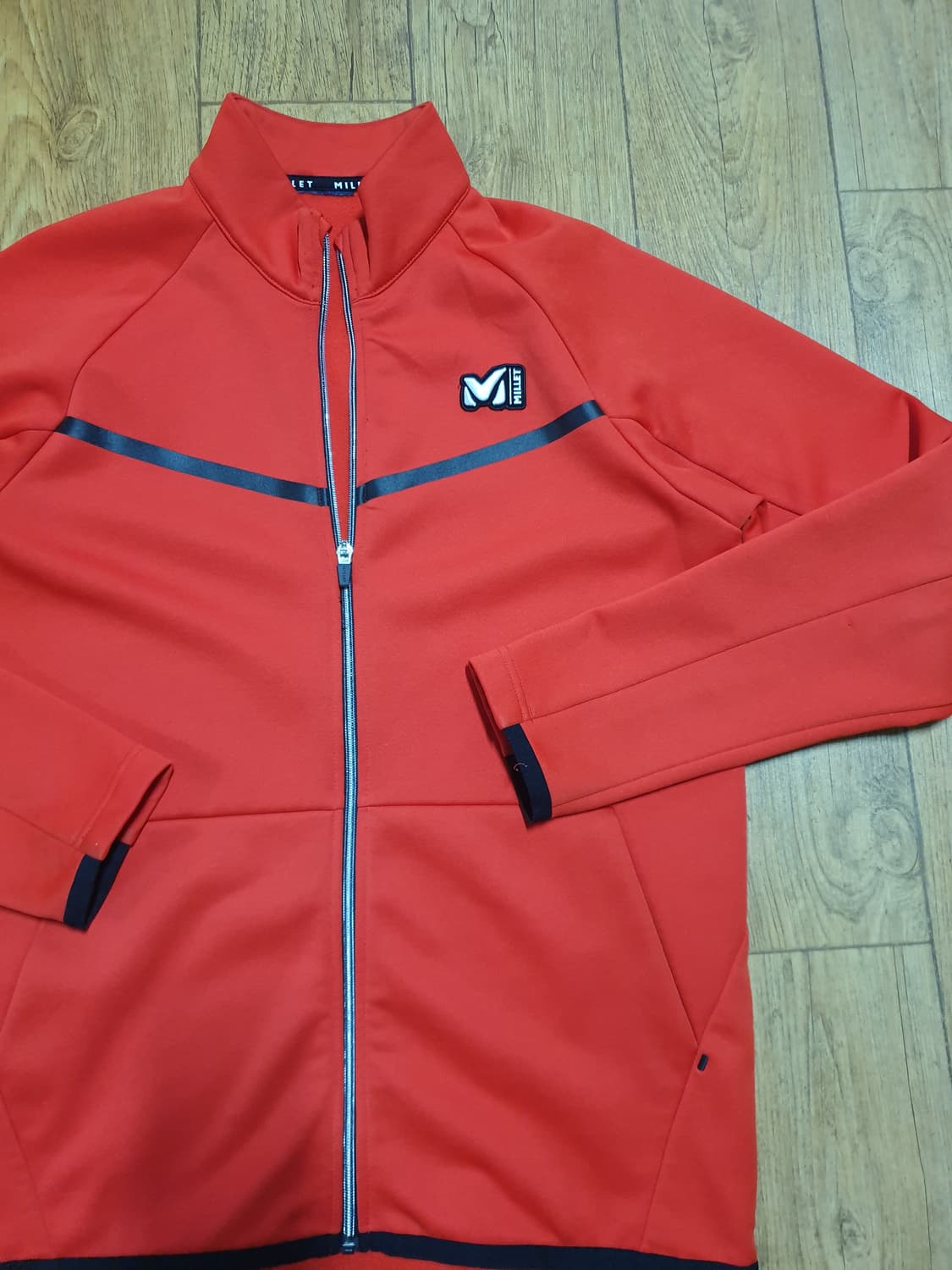 1154 밀레 운동복 집업 100 사이즈입니다 상품이미지3