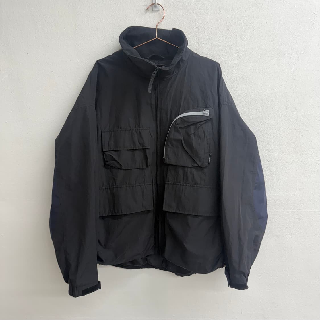 라이풀미니멀가먼츠 투웨이 포켓 디테일 자켓 (2) 상품이미지1