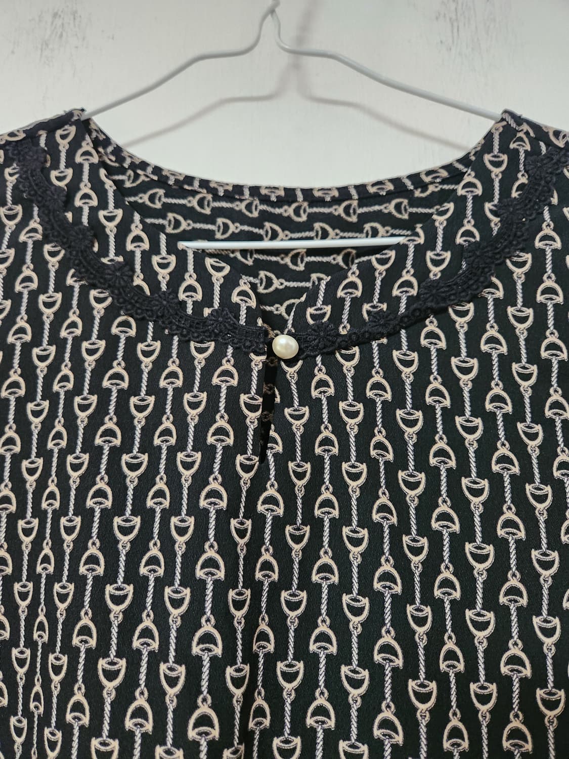 블랙 패턴 블라우스 칠부소매 66~77 상품이미지3