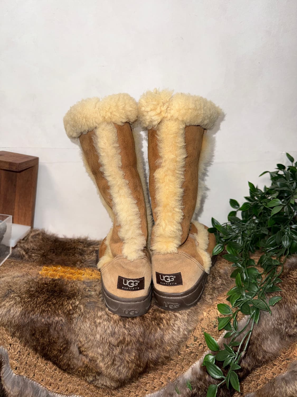 UGG Sunburst Tall Boots Chestnut  상품이미지4