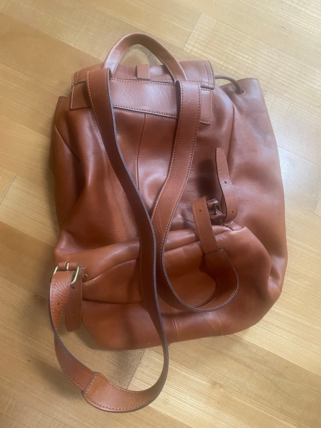 메이드웰 가죽백팩 판매합니다. 상품이미지5